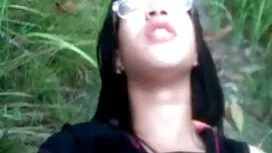زن دهانش را تصاویر د ...