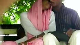 دو شلخته بالغ با مشا ...