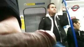جوجه روی استراپون می ...